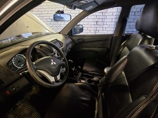 2014 Mitsubishi L200 IV, серебристый, 1600000 рублей, вид 3