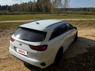 2019 Kia Ceed III, белый, 1499999 рублей, вид 5