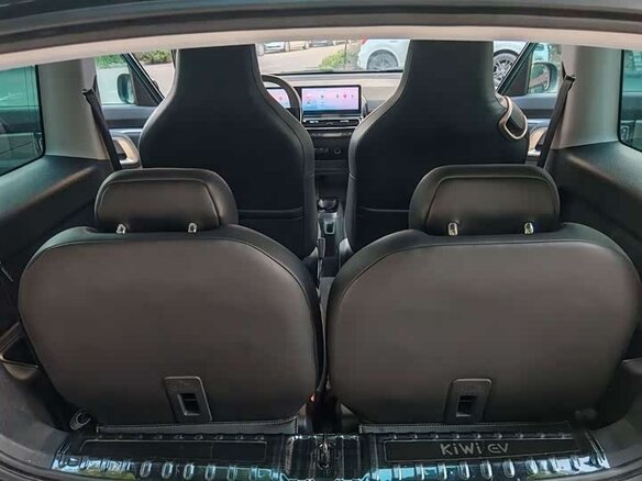 2023 Baojun Kiwi EV, зелёный - вид 6