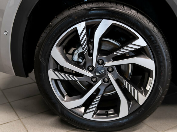 2026 Geely Monjaro I, серебристый, 4599990 рублей - вид 8