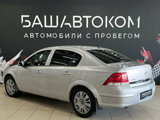 2013 Opel Astra H Рестайлинг, серебристый, 530000 рублей, вид 5