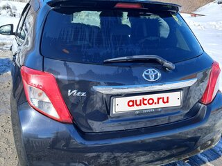 2013 Toyota Vitz III (XP130), чёрный, 850000 рублей, вид 4
