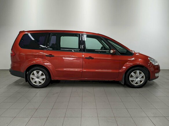 2007 Ford Galaxy II, красный, 790000 рублей - вид 3