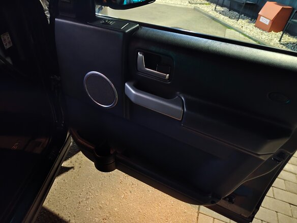 2009 Land Rover Discovery III, синий, 1100000 рублей - вид 21