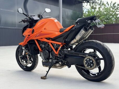 2024 KTM 1390 Super Duke R Evo, оранжевый, 1999999 рублей, вид 5