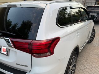 2015 Mitsubishi Outlander III Рестайлинг 2, белый, 1550000 рублей, вид 4