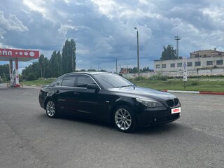 2003 BMW 5 серии 520i V (E60/E61), чёрный, 890000 рублей, вид 3