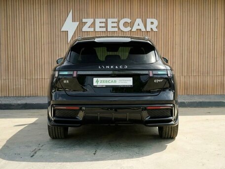 2026 Lynk & Co 07 GT I Рестайлинг, чёрный, 6490000 рублей, вид 2