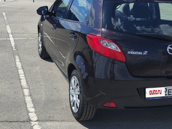 2011 Mazda 2 II Рестайлинг (DE2), фиолетовый, 630000 рублей - вид 5