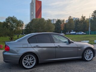 2009 BMW 3 серии 320i V (E90/E91/E92/E93) Рестайлинг, серый, 1050000 рублей, вид 5