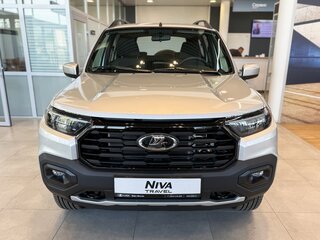 2026 Lada (ВАЗ) Niva Travel I Рестайлинг, серебристый, 1834000 рублей, вид 3