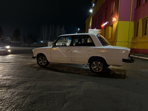 1997 Lada (ВАЗ) 2106, белый, 105000 рублей - вид 9
