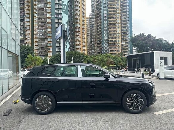 2026 Volvo XC70 III, чёрный, 6700000 рублей - вид 6