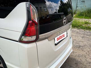2017 Nissan Serena S-Hybrid V (C27), белый, 1850000 рублей, вид 3