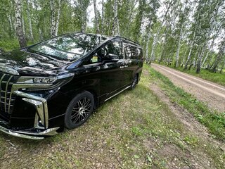 2015 Toyota Alphard III, чёрный, 4850000 рублей, вид 4
