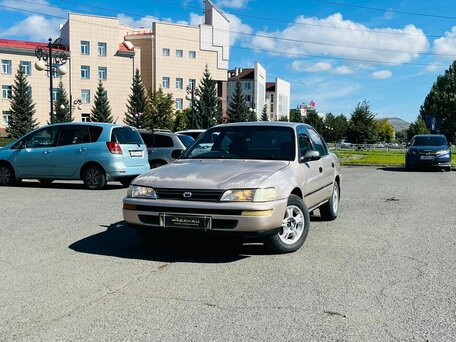 Toyota Corolla VII (E100)