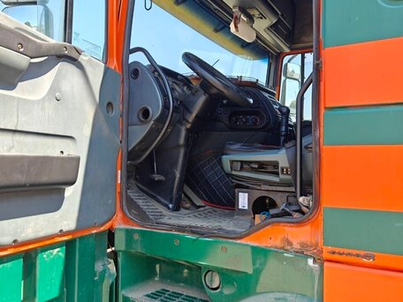 2002 DAF 95XF, зелёный, 990000 рублей, вид 3