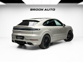 2024 Porsche Cayenne Coupé III Рестайлинг, серый, 13990000 рублей, вид 4