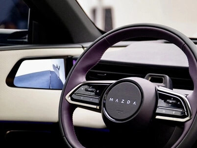 2026 Mazda EZ-60, фиолетовый, 4070206 рублей - вид 7