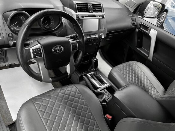 2015 Toyota Land Cruiser Prado 4-speed 150 Series Рестайлинг 1, серый, 3260000 рублей - вид 7