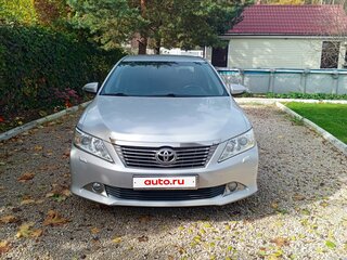 2014 Toyota Camry VII (XV50), серый, 1890000 рублей, вид 3