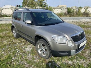 2011 Skoda Yeti I, серый, 720000 рублей, вид 3