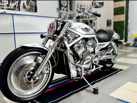 2003 Harley-Davidson V-Rod, серебристый, 1190000 рублей, вид 4