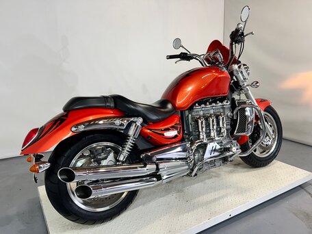 2005 Triumph Rocket III, красный, 560000 рублей, вид 5