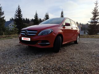 2017 Mercedes-Benz B-Класс 250 e II (W246) Рестайлинг, красный, 1700000 рублей, вид 1