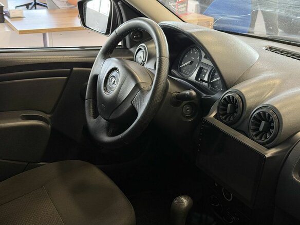 2015 Lada (ВАЗ) Largus I, чёрный, 575000 рублей - вид 14