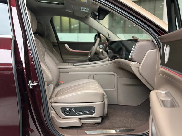 2026 Aito M9 75.4 kWh II, красный - вид 10