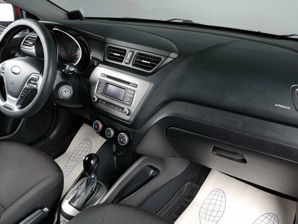 2015 Kia Rio III Рестайлинг, красный, 1169000 рублей - вид 9