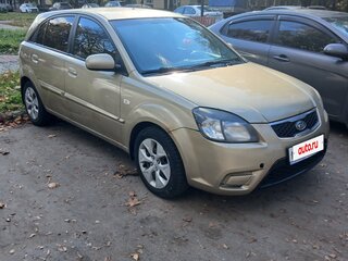2010 Kia Rio II Рестайлинг, бежевый, 370000 рублей, вид 1