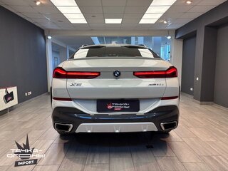 2026 BMW X6 40i III (G06) Рестайлинг, белый, 12230000 рублей, вид 5