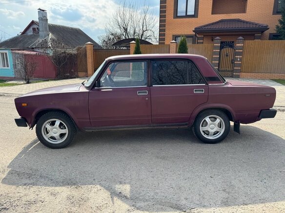 1999 Lada (ВАЗ) 2105, фиолетовый, 145000 рублей - вид 4