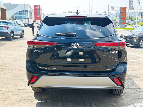 2026 Toyota Highlander IV (XU70), чёрный, 5550000 рублей - вид 5