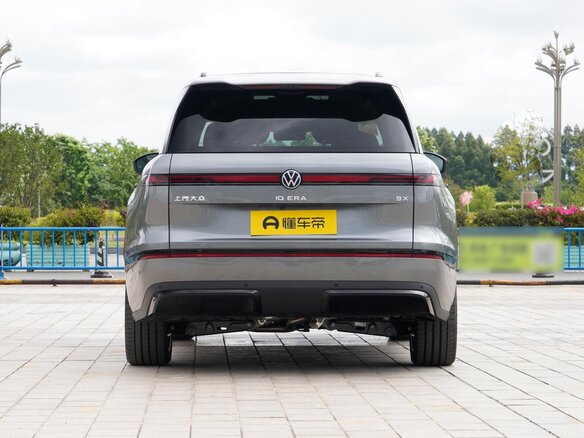 2026 Volkswagen ID.Era 9X 65.2 kWh, серебристый, 9998000 рублей - вид 4