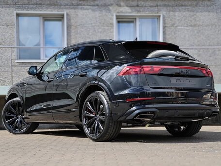 2026 Audi Q8 50 TDI I (4M) Рестайлинг, чёрный, 14385000 рублей, вид 4