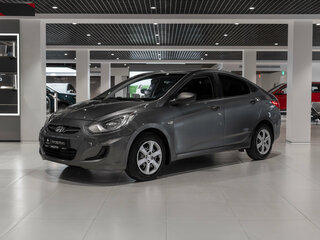 2013 Hyundai Solaris I, чёрный, 795000 рублей, вид 1
