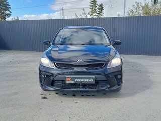 2017 Kia Rio IV, чёрный, 799000 рублей, вид 2