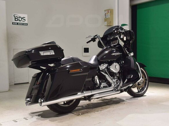 2017 Harley-Davidson Street Glide, чёрный, 1690000 рублей - вид 5