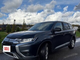 2018 Mitsubishi Outlander III Рестайлинг 3, синий, 1800000 рублей, вид 1