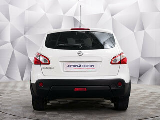 2011 Nissan Qashqai I Рестайлинг, белый, 921000 рублей, вид 4