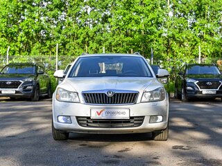 2012 Skoda Octavia II (A5) Рестайлинг, белый, 666000 рублей, вид 3