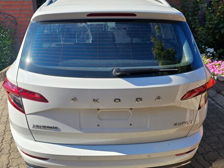 2025 Skoda Karoq DSG7 I, белый, 2950000 рублей, вид 4