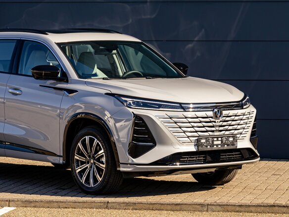 2024 Changan CS75 Plus III, серый, 2395000 рублей - вид 7