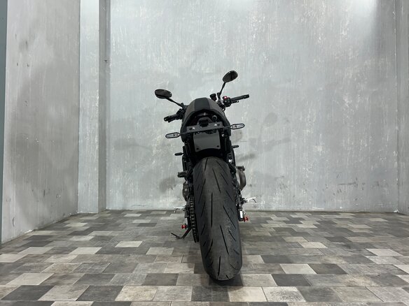 2023 Yamaha XSR900, чёрный, 1065000 рублей - вид 11