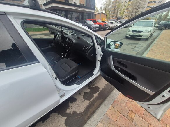 2014 Kia Ceed II, белый, 560000 рублей - вид 12