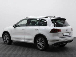 2016 Volkswagen Touareg II Рестайлинг, белый, 2905000 рублей, вид 4