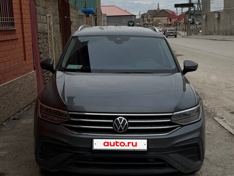 2023 Volkswagen Tiguan Allspace II Рестайлинг, синий, 3200000 рублей, вид 1